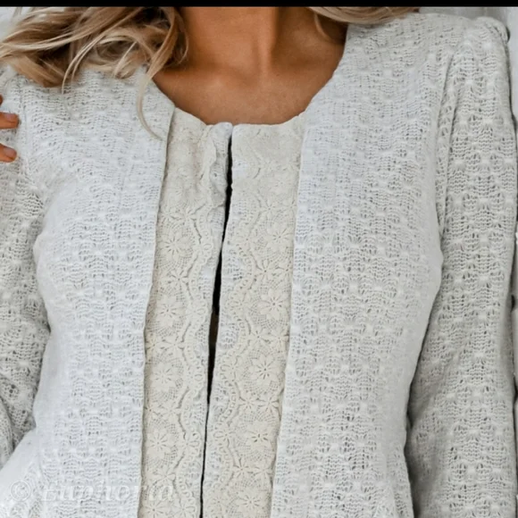 ⁸New boutique handmade knit lace front jacket - Picture 3 of 4